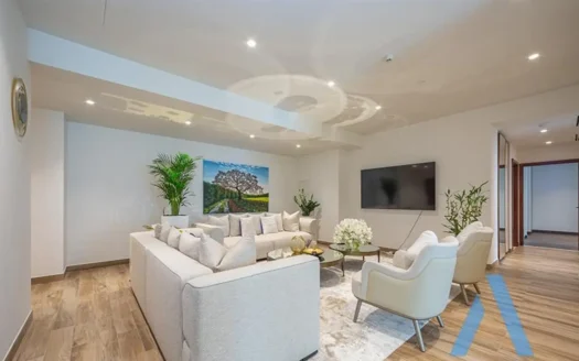 Duplex Villa | Fully Furnished | Upgraded | VOT